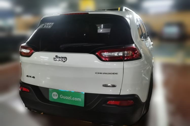 Used Jeep Cherokee 2016 2.4L Leading Edition Rear