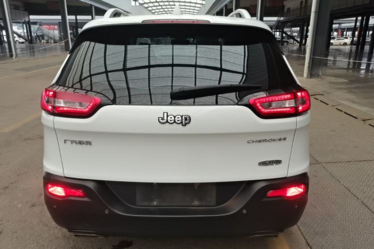 Used Jeep Cherokee 2016 2.4L Leading Edition Rear