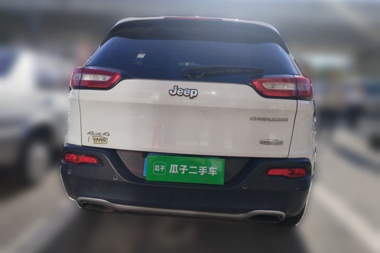 Used Jeep Cherokee 2016 2.4L Professional Edition Rear