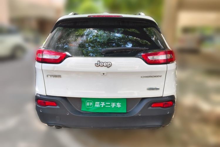 Used Jeep Cherokee 2016 2.0L Superior Edition Rear