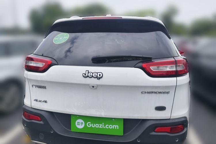 Used Jeep Cherokee 2016 2.4L All-in-One Edition Rear