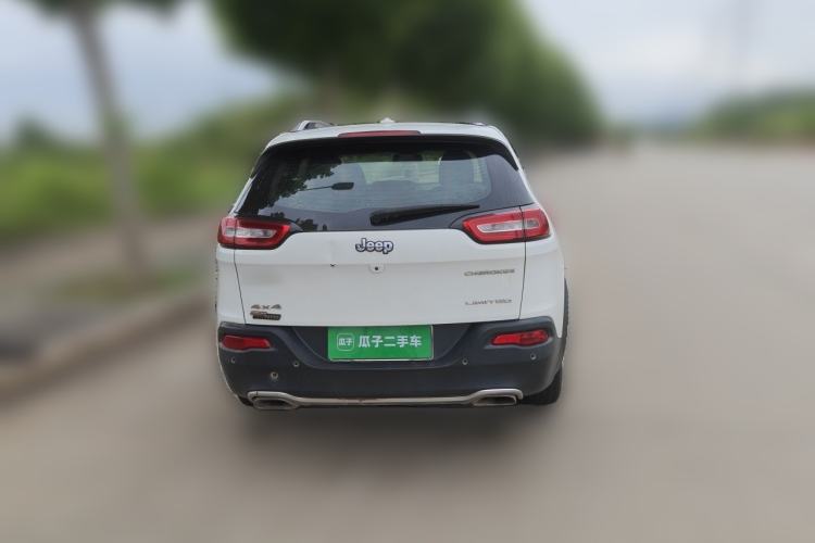 Used Jeep Cherokee 2016 2.4L Superior Edition Rear