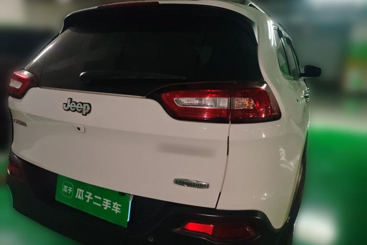 Used Jeep Cherokee 2016 2.0L Superior Edition Rear