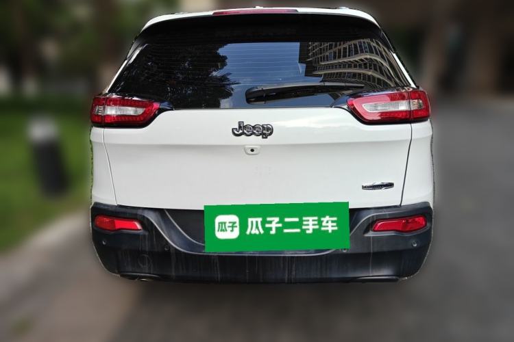 Used Jeep Cherokee 2016 2.0L Superior Edition Rear