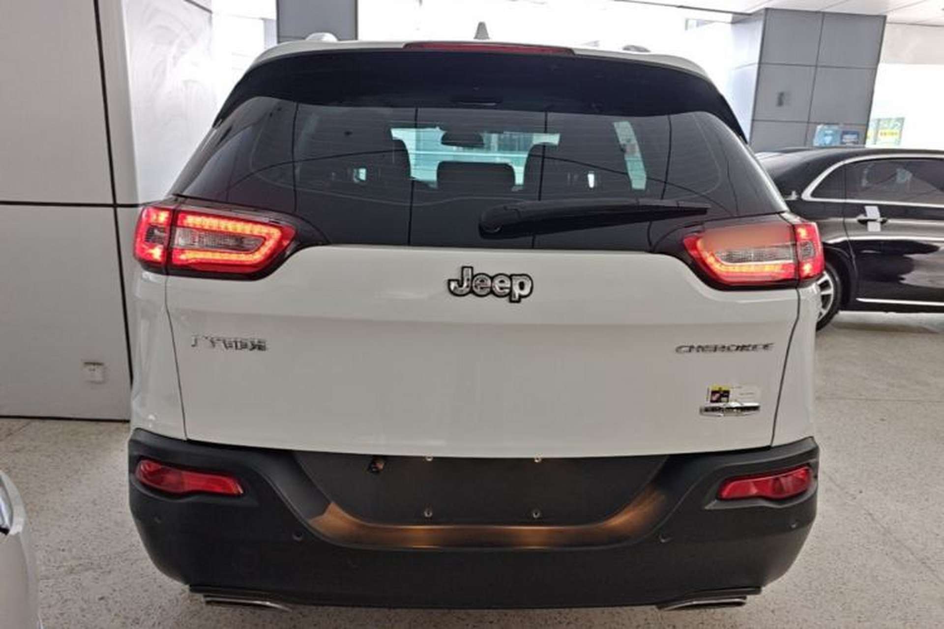 Used Jeep Cherokee 2016 2.4L Leading Edition Rear