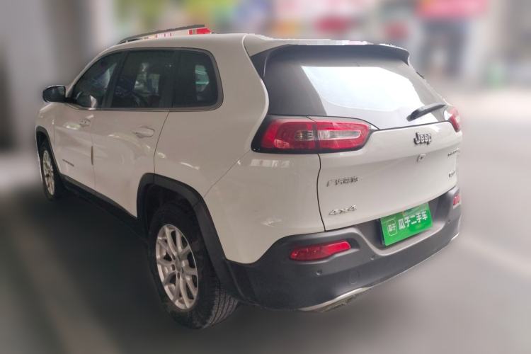 Used Jeep Cherokee 2016 2.4L Leading Smart Version Rear Left 45 Deg