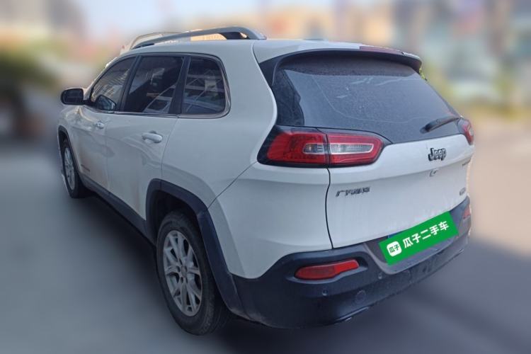 Used Jeep Cherokee 2016 2.0L Superior Edition Rear Left 45 Deg