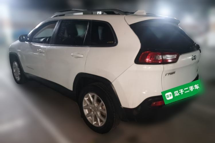 Used Jeep Cherokee 2016 2.0L Superior Edition Rear Left 45 Deg
