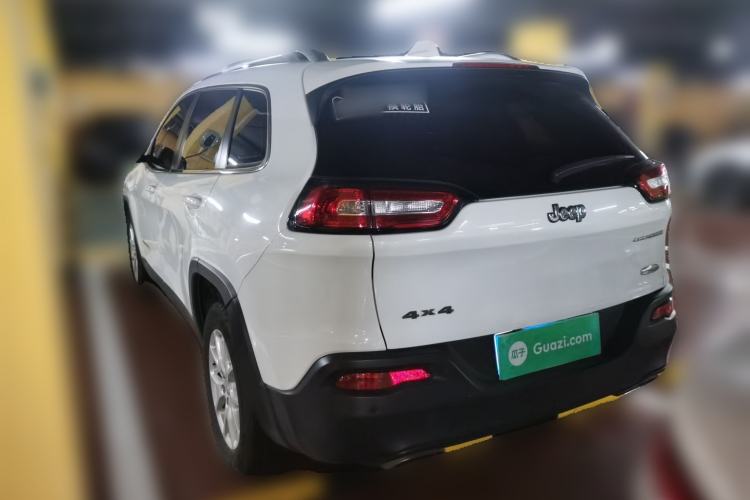 Used Jeep Cherokee 2016 2.4L Leading Edition Rear Left 45 Deg