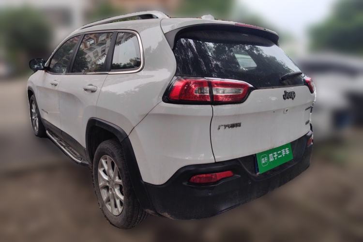 Used Jeep Cherokee 2016 2.0L Superior Edition Rear Left 45 Deg