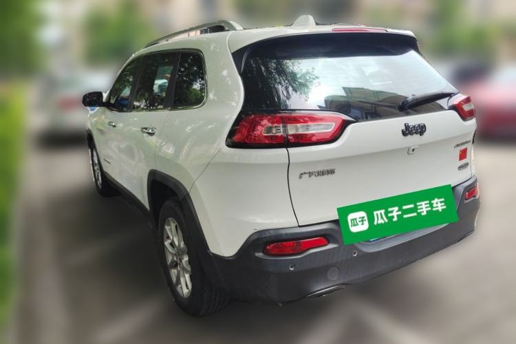 Used Jeep Cherokee 2016 2.0L Smart Version Rear Left 45 Deg