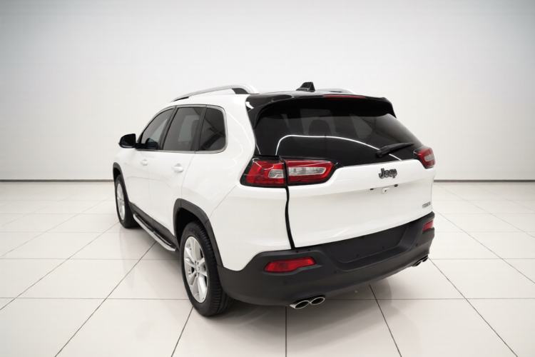 Used Jeep Cherokee 2016 2.0L Superior Edition Rear Left 45 Deg