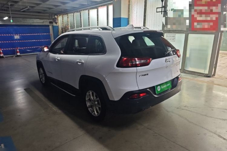 Used Jeep Cherokee 2016 2.0L Superior Edition Rear Left 45 Deg