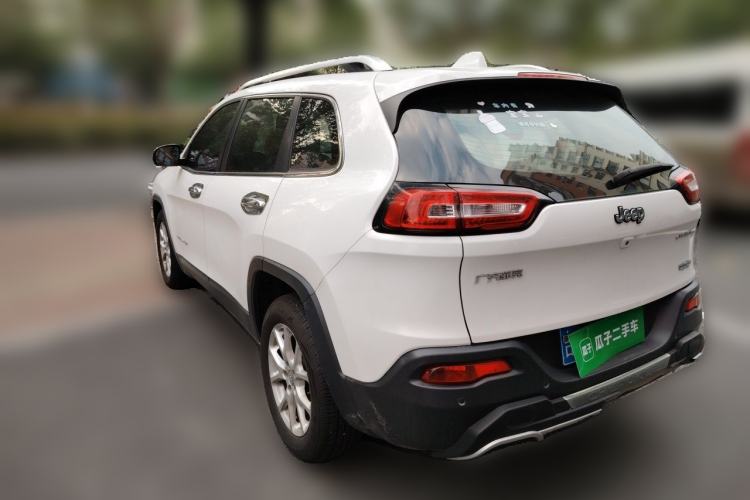 Used Jeep Cherokee 2016 2.0L Superior Edition Rear Left 45 Deg