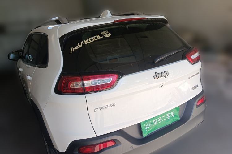 Used Jeep Cherokee 2016 2.0L Superior Edition Rear Left 45 Deg