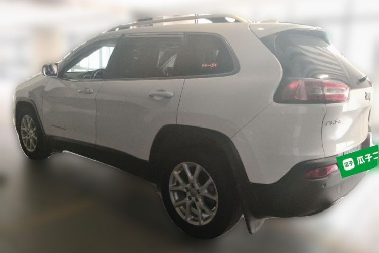 Used Jeep Cherokee 2016 2.4L Leading Smart Version Rear Left 45 Deg