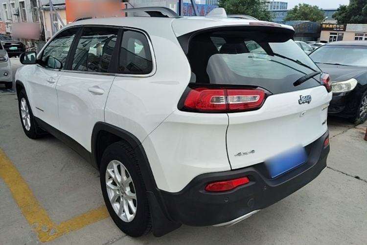Used Jeep Cherokee 2016 2.4L Professional Smart Version Rear Left 45 Deg