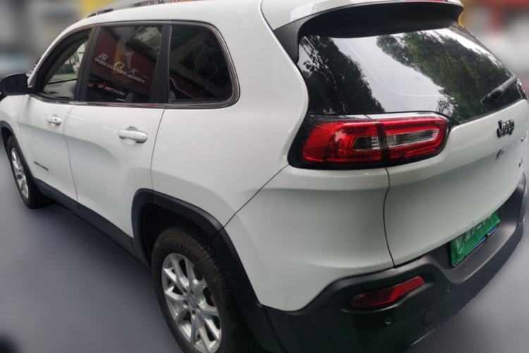 Used Jeep Cherokee 2016 2.0L Superior Edition Rear Left 45 Deg