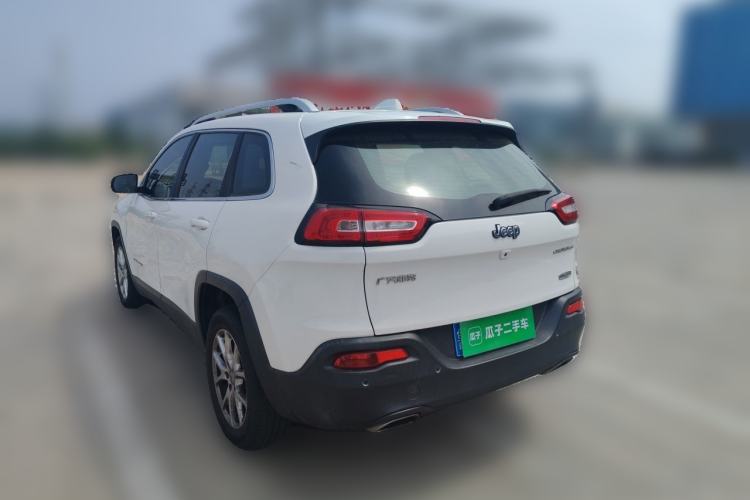 Used Jeep Cherokee 2016 2.4L Leading Smart Version Rear Left 45 Deg