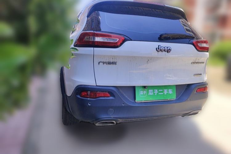 Used Jeep Cherokee 2016 2.4L Leading Edition Rear Left 45 Deg