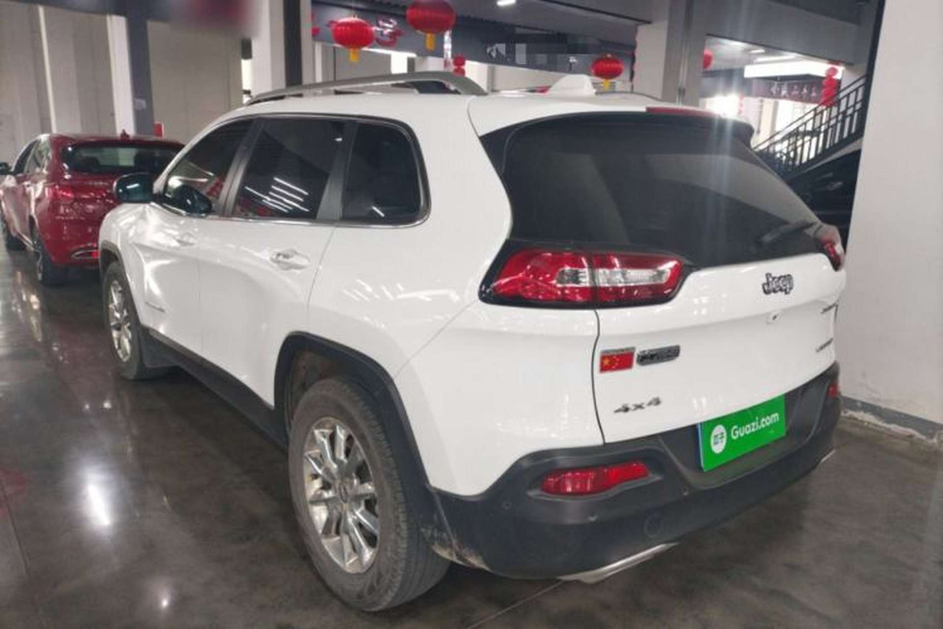 Used Jeep Cherokee 2016 2.4L Superior Edition Rear Left 45 Deg