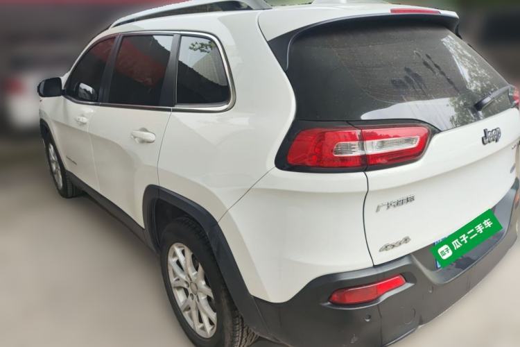 Used Jeep Cherokee 2016 2.0L Leading Edition Rear Left 45 Deg