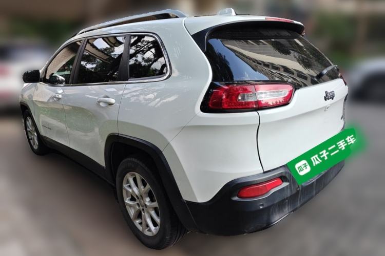 Used Jeep Cherokee 2016 2.0L Superior Edition Rear Left 45 Deg