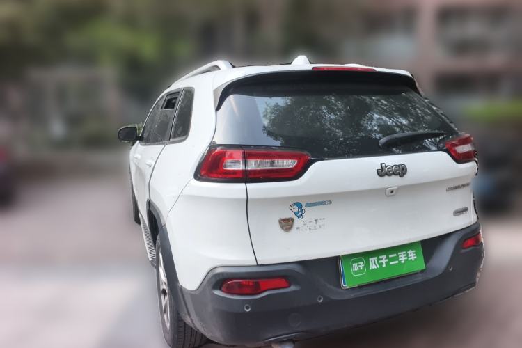 Used Jeep Cherokee 2016 2.0L Superior Edition Rear Left 45 Deg