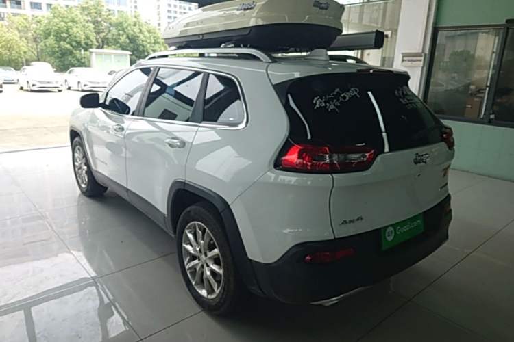 Used Jeep Cherokee 2016 2.4L Superior Edition Rear Left 45 Deg