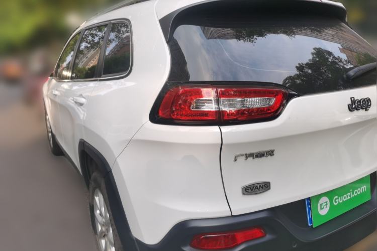 Used Jeep Cherokee 2016 2.4L Leading Edition Rear Left 45 Deg