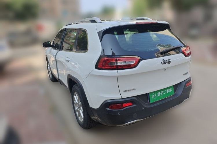 Used Jeep Cherokee 2016 2.4L Professional Smart Version Rear Left 45 Deg