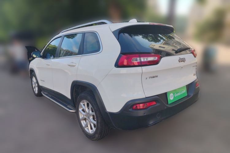 Used Jeep Cherokee 2016 2.0L Superior Edition Rear Left 45 Deg