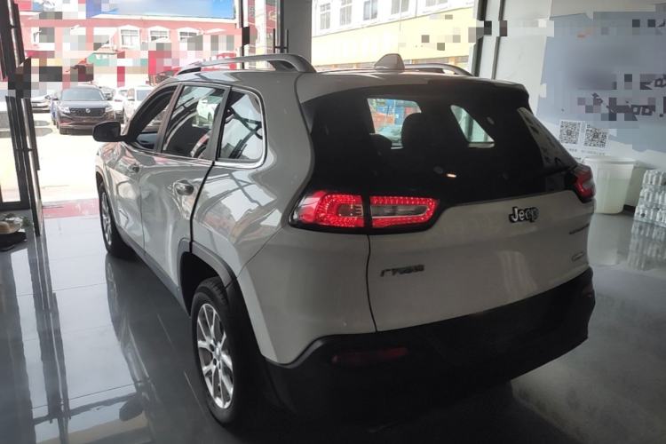 Used Jeep Cherokee 2016 2.4L Leading Edition Rear Left 45 Deg