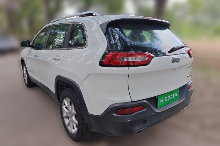 Used Jeep Cherokee 2016 2.0L Smart Version Rear Left 45 Deg