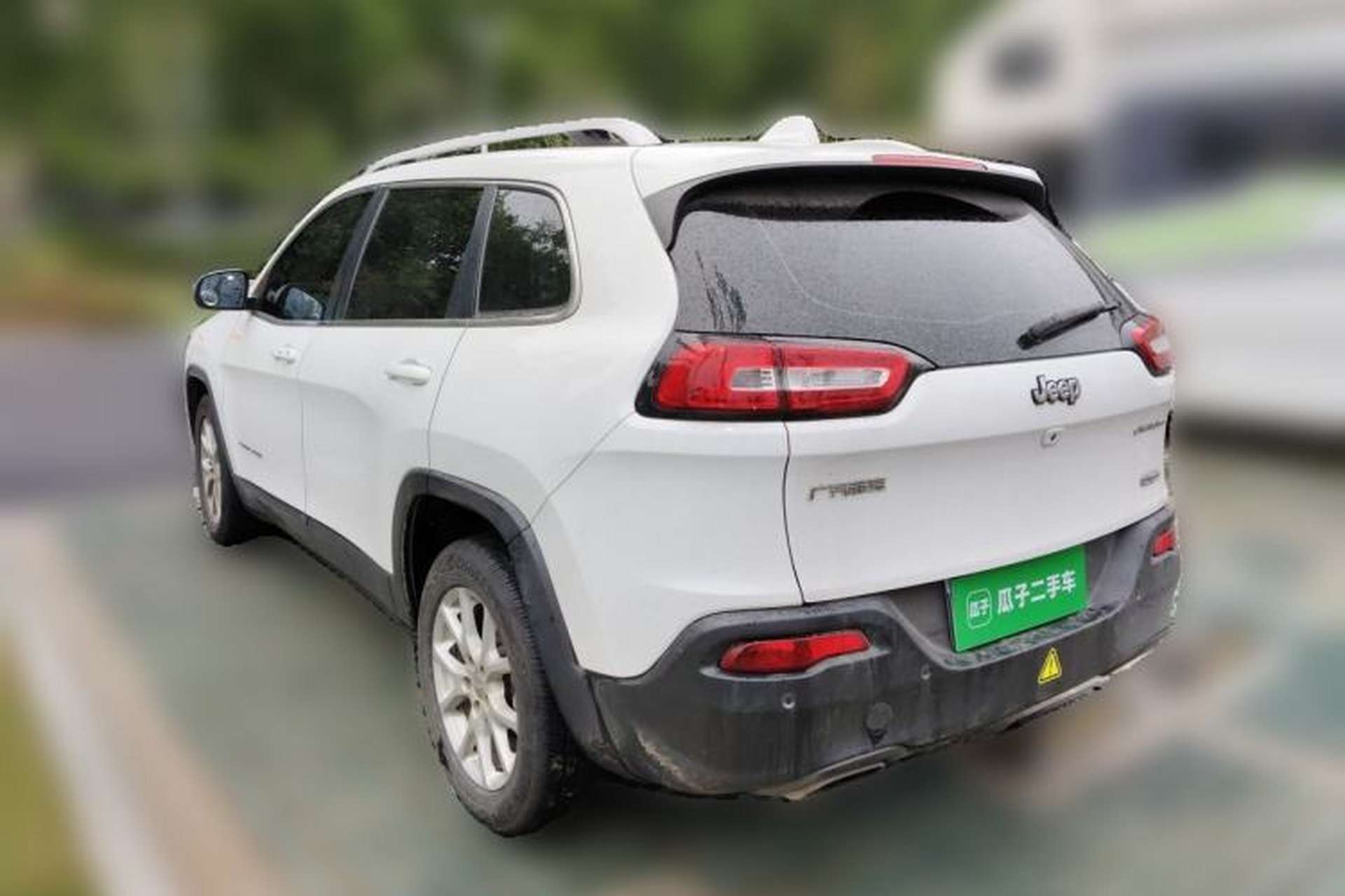 Used Jeep Cherokee 2016 2.4L Leading Smart Version Rear Left 45 Deg