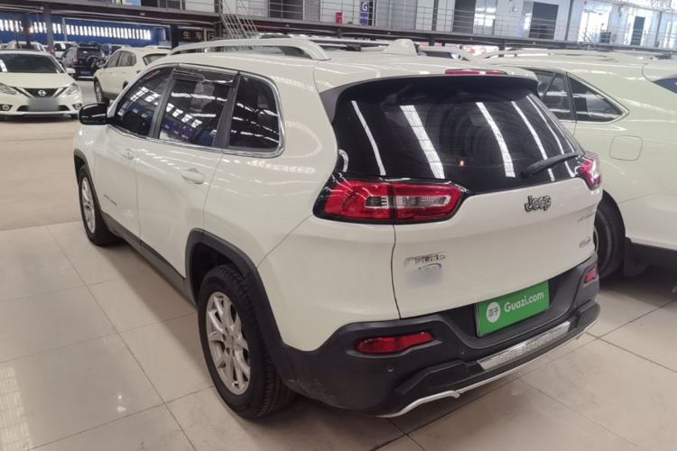 Used Jeep Cherokee 2016 2.4L Leading Edition Rear Left 45 Deg