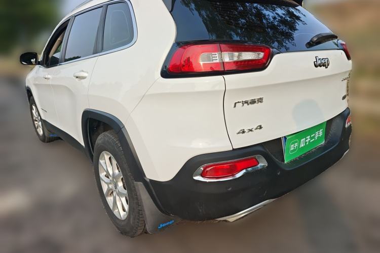 Used Jeep Cherokee 2016 2.4L Professional Edition Rear Left 45 Deg