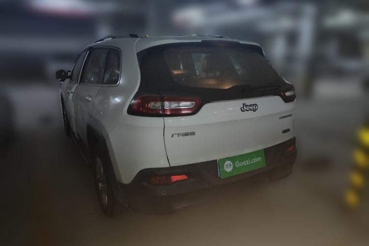 Used Jeep Cherokee 2016 2.4L Leading Smart Version Rear Left 45 Deg