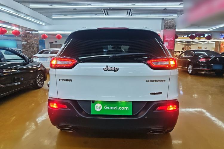 Used Jeep Cherokee 2016 2.4L Leading Edition Rear