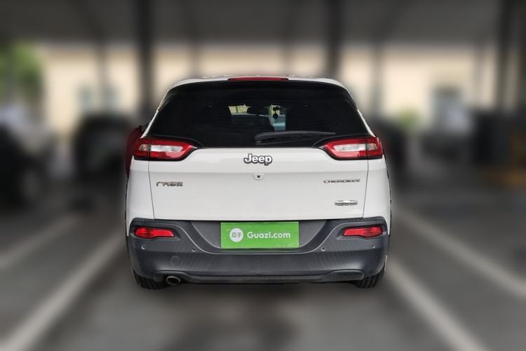 Used Jeep Cherokee 2016 2.0L Superior Edition Rear