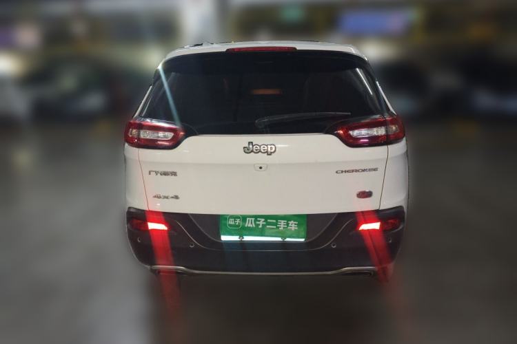Used Jeep Cherokee 2016 2.4L All-in-One Edition Rear