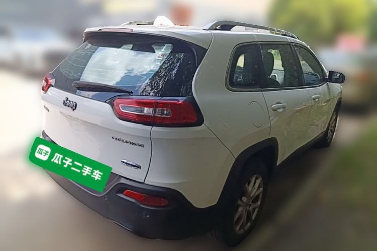 Used Jeep Cherokee 2016 2.4L Leading Edition Rear Right 45 Deg