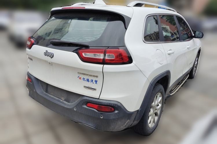 Used Jeep Cherokee 2016 2.0L Superior Edition Rear Right 45 Deg