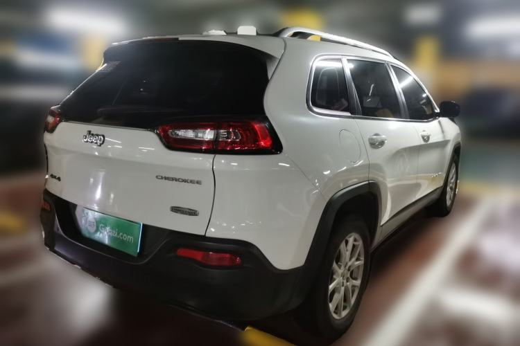 Used Jeep Cherokee 2016 2.4L Leading Edition Rear Right 45 Deg