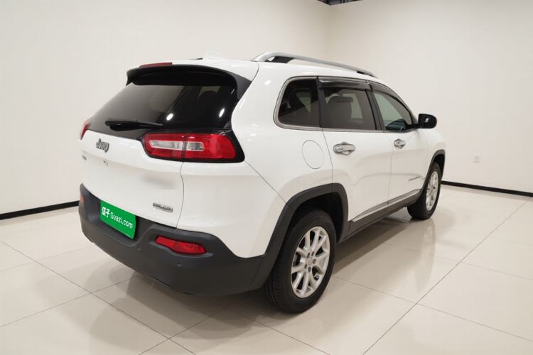 Used Jeep Cherokee 2016 2.0L Superior Edition Rear Right 45 Deg