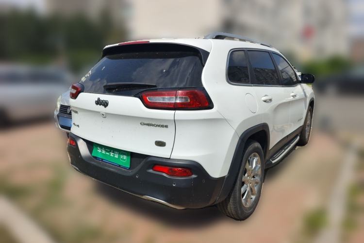 Used Jeep Cherokee 2016 2.4L All-in-One Edition Rear Right 45 Deg