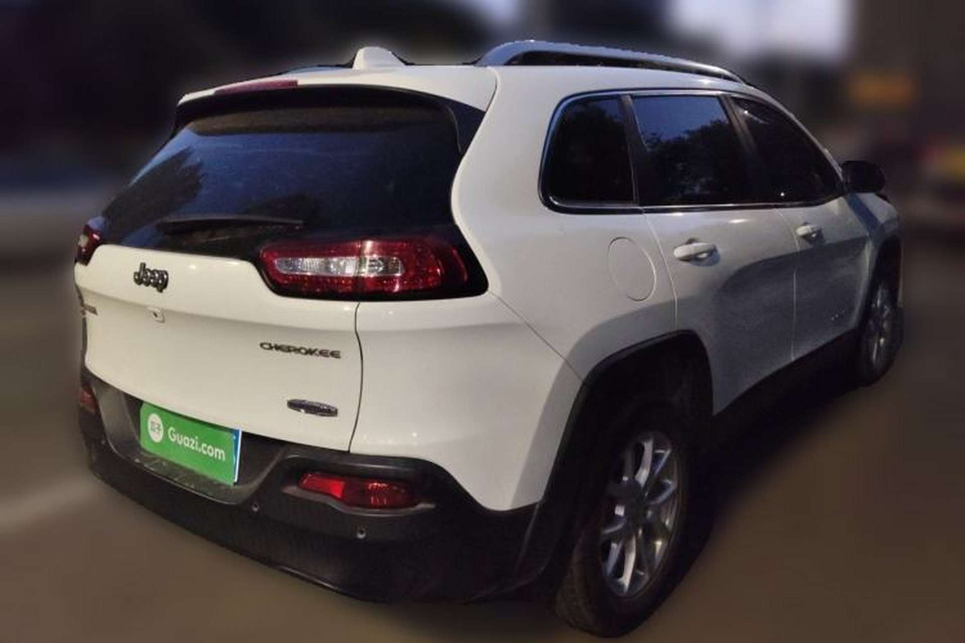 Used Jeep Cherokee 2016 2.0L Superior Edition Rear Right 45 Deg