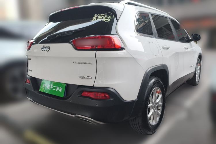 Used Jeep Cherokee 2016 2.4L Professional Edition Rear Right 45 Deg
