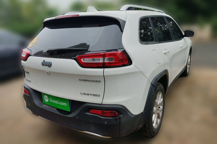 Used Jeep Cherokee 2016 2.0L Superior Edition Rear Right 45 Deg