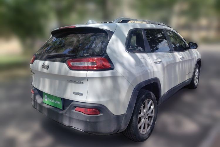 Used Jeep Cherokee 2016 2.0L Leading Edition Rear Right 45 Deg